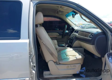 2009 GMC Yukon Denali z USA, uszkodzony, nr VIN 1GKFC03239R133282